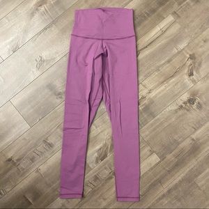 DYI signature high waisted legging sz small 26in inseam